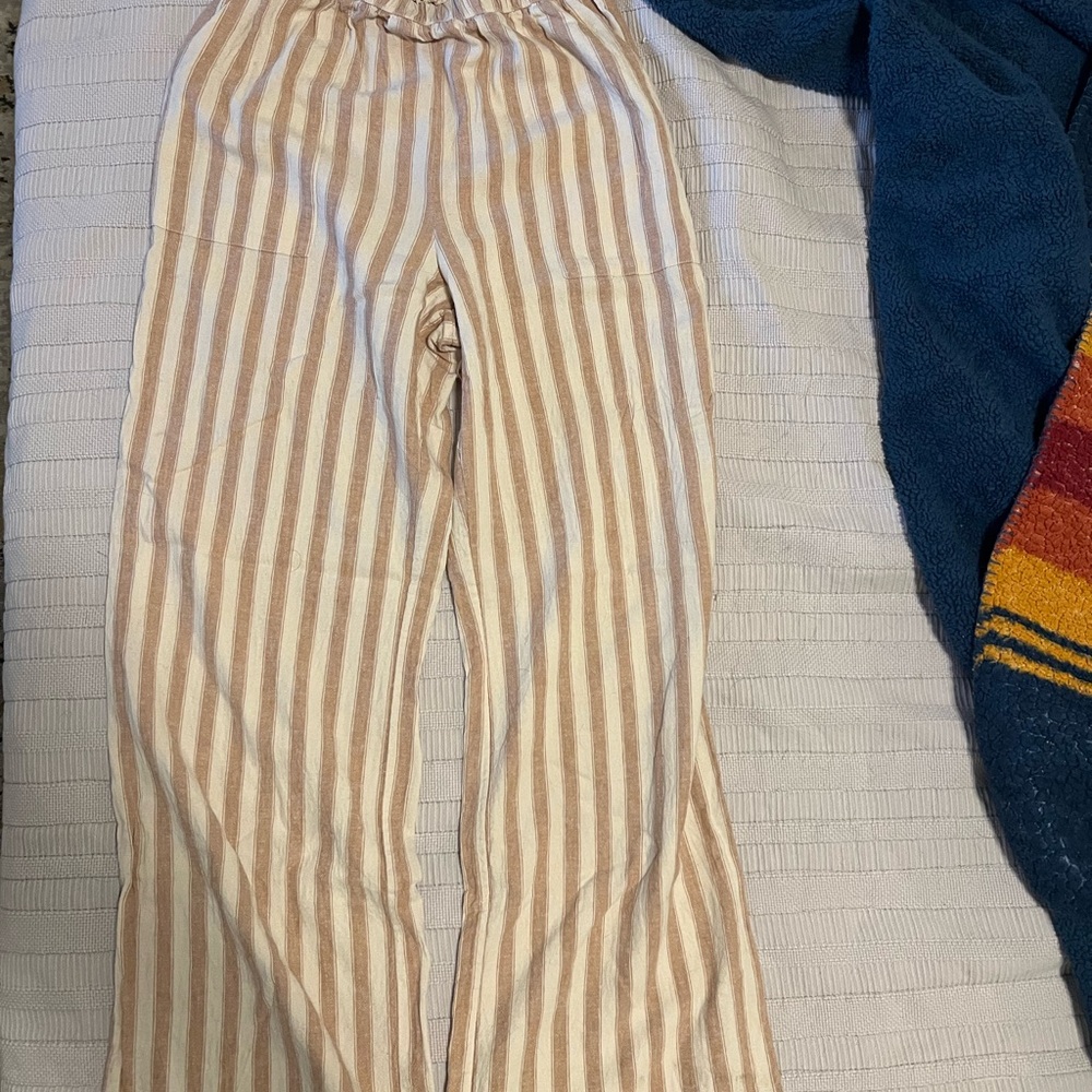 Splendid Beige & White Striped Casual Pull-On Pants